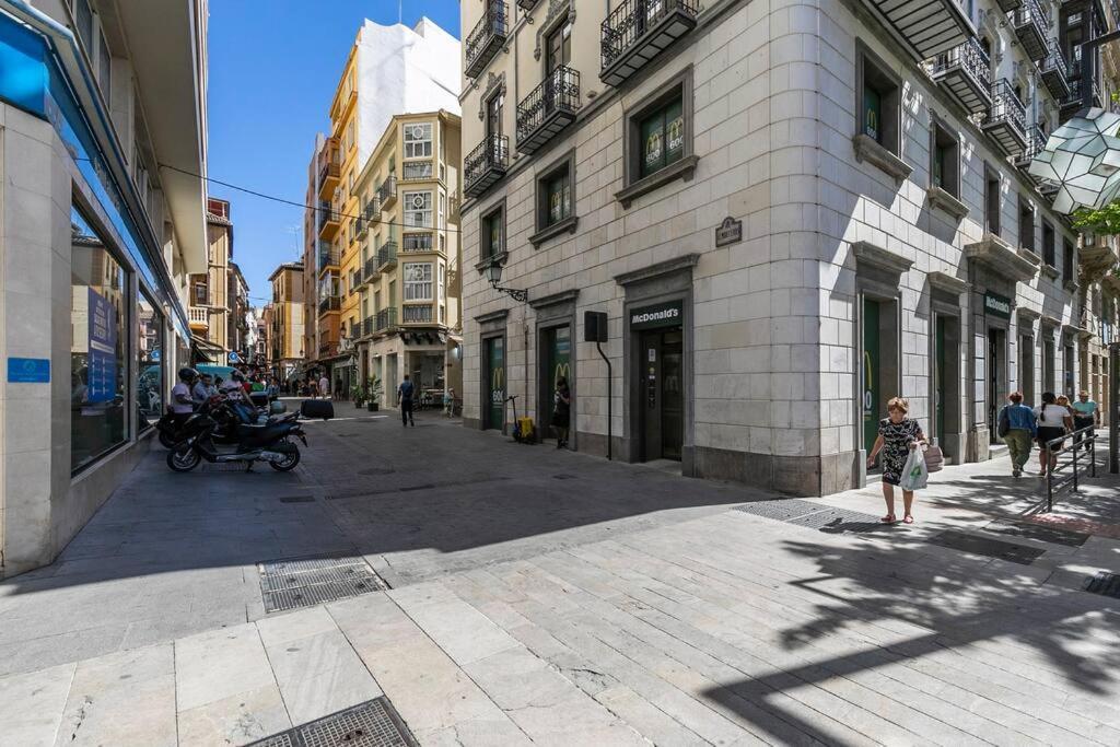 Sara Love Downtown Granada Exterior photo